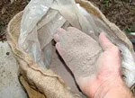 Як зробити вогнетривку глину – приготування розчину для кладки печі своїми руками